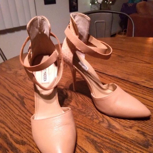 Steve Madden Dapper Heels - Picture 2 of 7